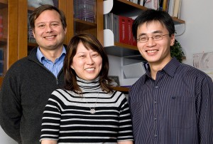 <p>Joseph Loturco, left, professor of physiology and neurobiology, with graduate students Yoon Jeung Chang, center, and Yu Wang. Photo by Frank Dahlmeyer </p>
