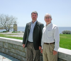 <p>Sylvain De Guise, associate professor of pathobiology and director of Connecticut Sea Grant, and Robert Pomeroy, professor of marine sciences, organized a marine spatial planning workshop at Avery Point on May 5. Photo by Christine Buckley</p>