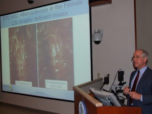 Roger Newton, president and CEO of Esperion Therapeutics, Inc. (Chris DeFrancesco/UConn Health Center Photo)