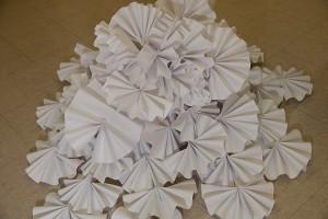 Plain white paper as sculpture. (Sarah Rawlinson/UConn Photo)