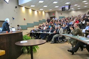 Glauber spoke to a crowd of physicists, mathematicians, engineers, students, alumni, and the public. (Christine Buckley/UConn Photo)