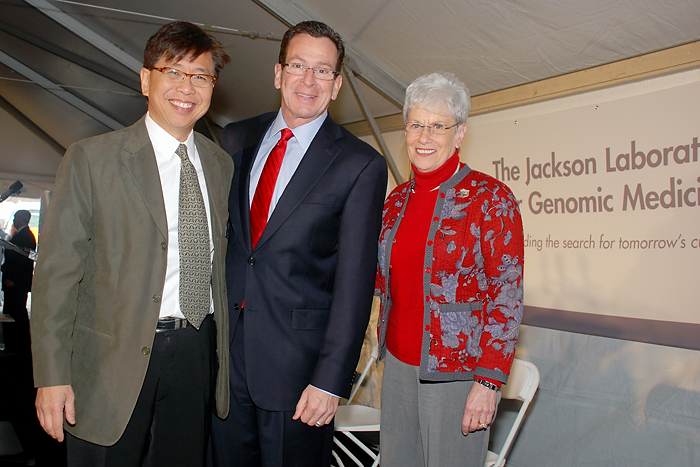 (from left) Dr. Edison Liu, president and CEO of The Jackson Laboratory, Gov. Dannel P. Malloy, and Lt. Gov. Nancy Wyman during the groundbreaking ceremony Jan. 17, 2013.