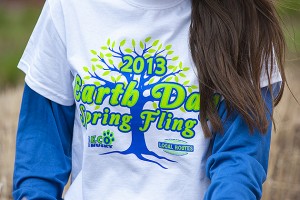 Students gather along Fairfield Way for Earth Day Spring Fling on April 18, 2013. (Sean Flynn/UConn Photo)