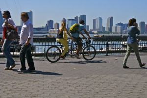 Walking and bicycling in urban settings promotes good health. (istock photo)