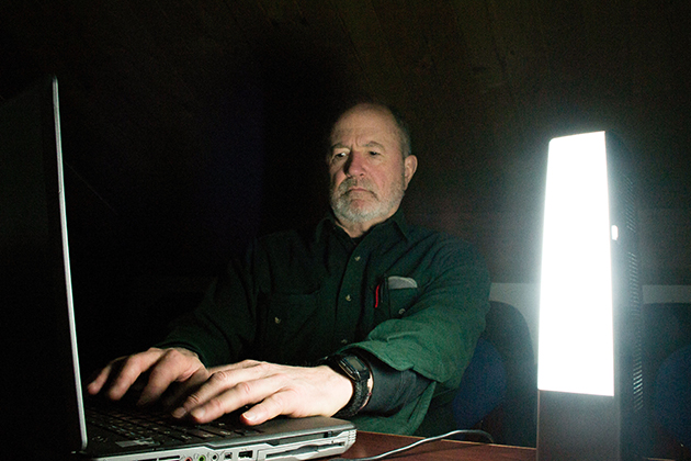 UConn Health cancer epidemiologist Richard Stevens continues to advance research connecting artificial light at night to physiological changes in the human body. (Chris DeFrancesco/UConn Health Photo)
