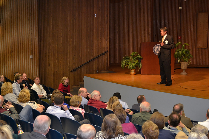 Dr. Frank Torti holds his first town hall meeting in a crowded Keller Auditorium. (Tina Encarnacion/UConn Health Center Photo)