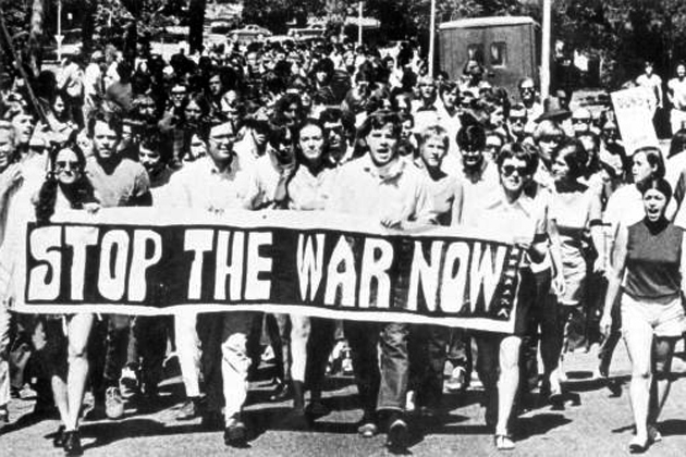 FSU students marching for anti-war protest : Tallahassee, Florida (State Library and Archives of Florida - The Florida Memory Project)
