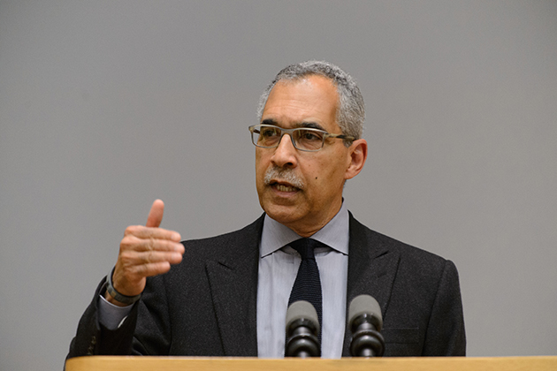 Claude Steele, dean of the Graduate School of Education at Stanford speaks on stereotype threat at the Student Union Theater on April 10, 2013. (Peter Morenus/UConn Photo)