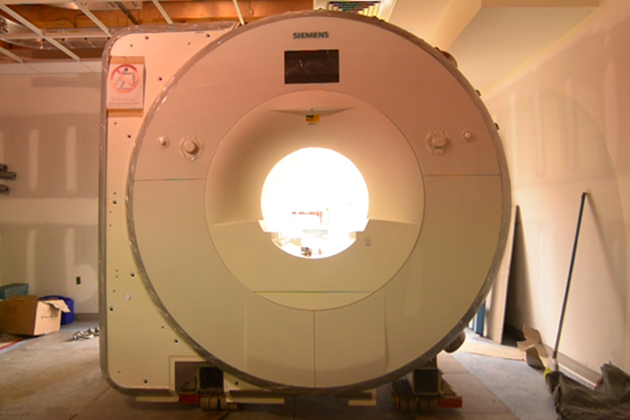 UConn takes delivery of a new Functional Magnetic Resonance Imaging machine that will enhance opportunities in brain and cognitive research. (Bret Eckhardt/UConn Photo)