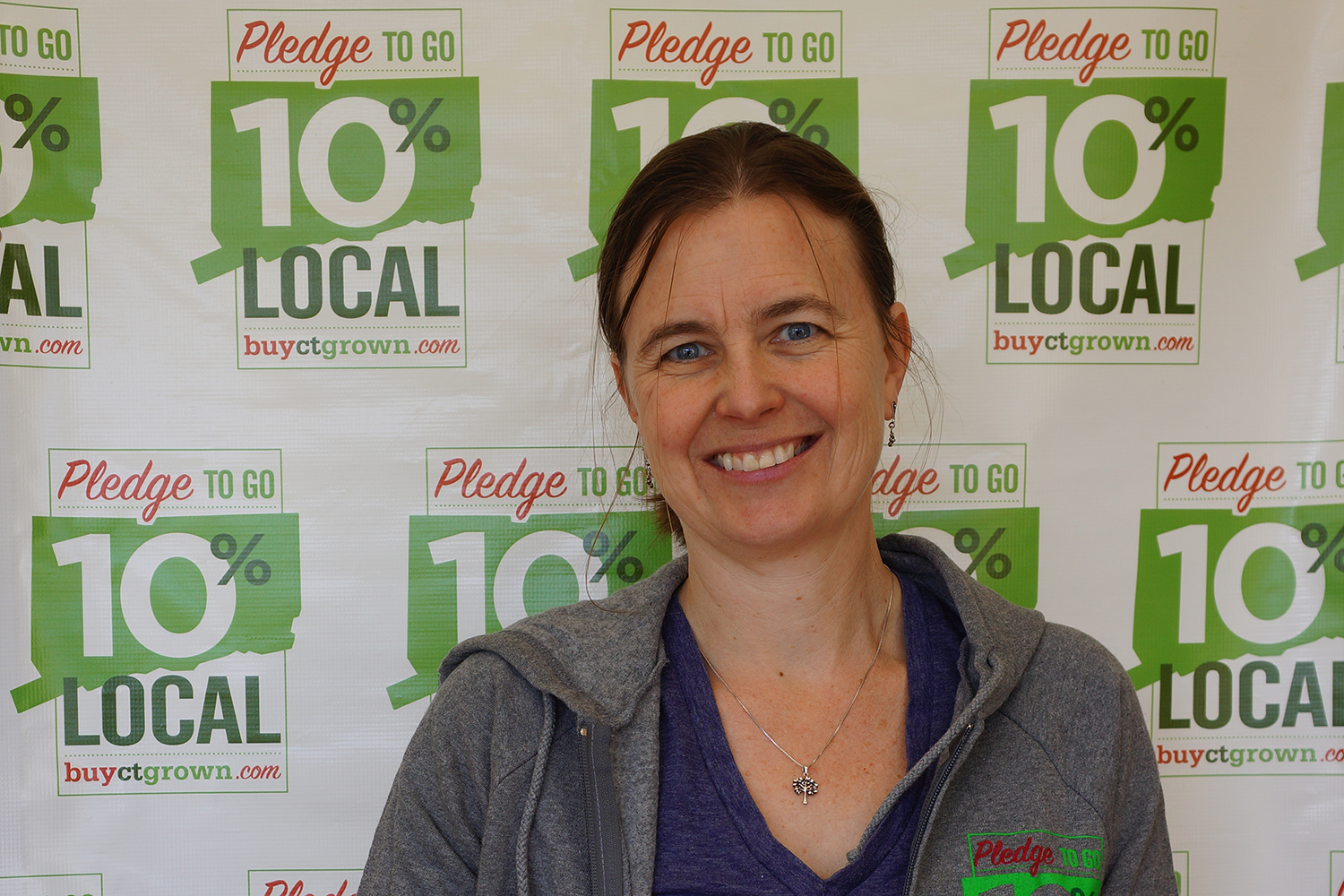 Jiff Martin, an Extension team coordinator for the Pledge to go 10% Local campaign, supports local farms.
