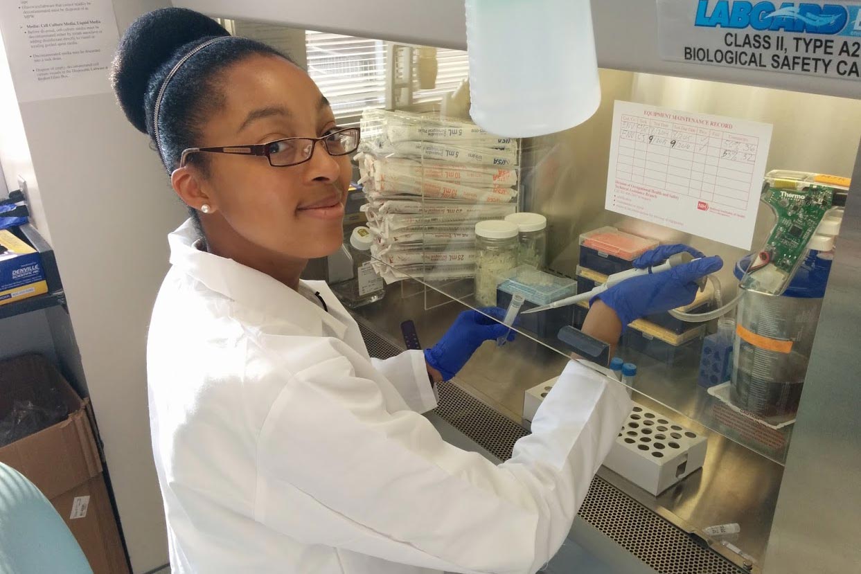 Second-year medical student Tiahna Spencer is back from a summer research internship at the National Institute of Arthritis and Musculoskeletal and Skin Diseases in Bethesda, Maryland, one of the National Institutes of Health. (Photo by Ronnie Gladney)