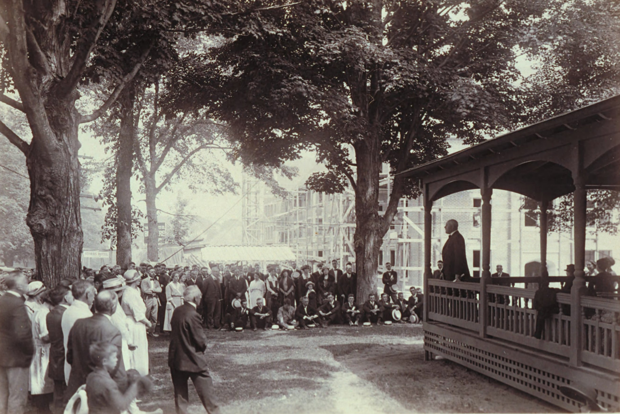 Holcomb Hall Dedication, Connecticut Agricultural College. (Archives & Special Collections, UConn Library)