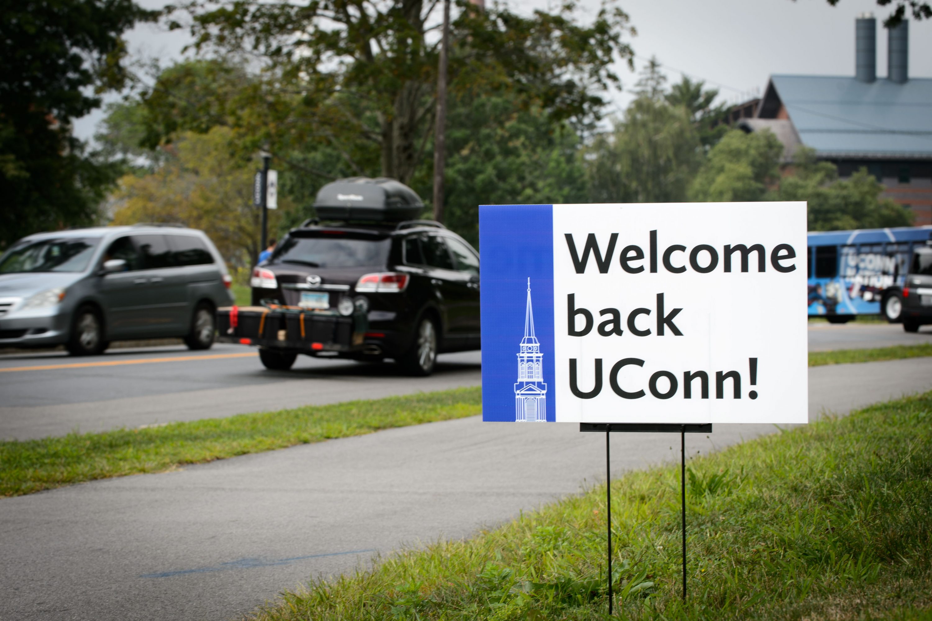 A sign outside the Storrs Congregational Church welcomes students back to campus on Aug. 26, 2016. (Peter Morenus/UConn Photo)