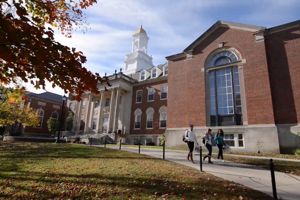 Students walk in front of the Wilbur Cross Building on the Storrs campus. (Bret Eckhardt/UConn Photo)