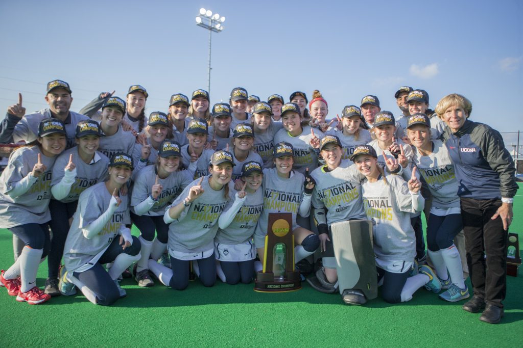 UConn Field Hockey 2017 (Mike DeZarn/Louisville Athletics)