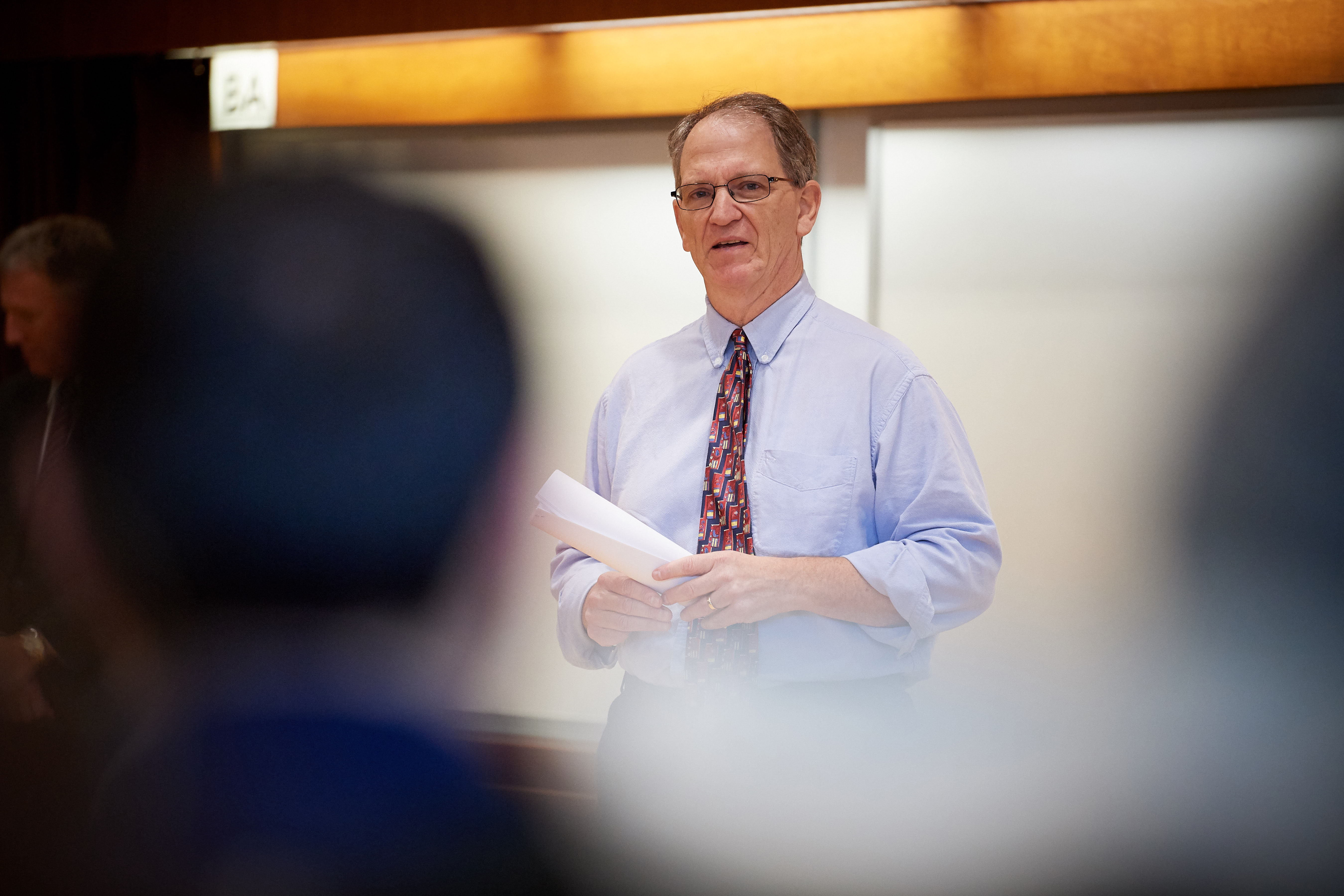 Pulitzer Prize-winner Mike Stanton teaches a journalism class in Storrs Hall. (Peter Morenus/UConn Photo)