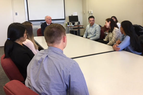 Rep. Joe Courtney meets with UConn dental students