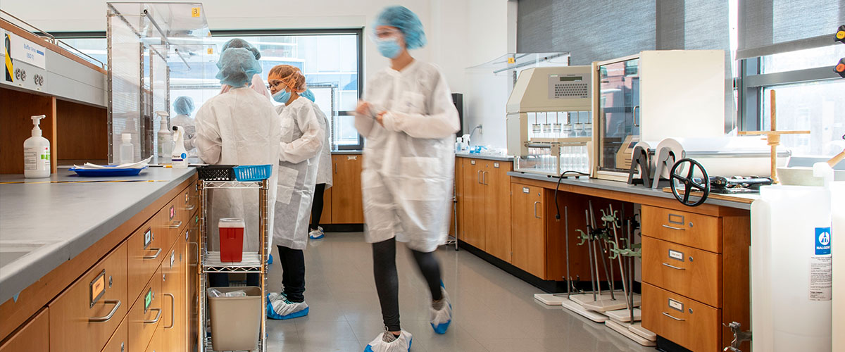 inside the UConn School of Pharmacy lab