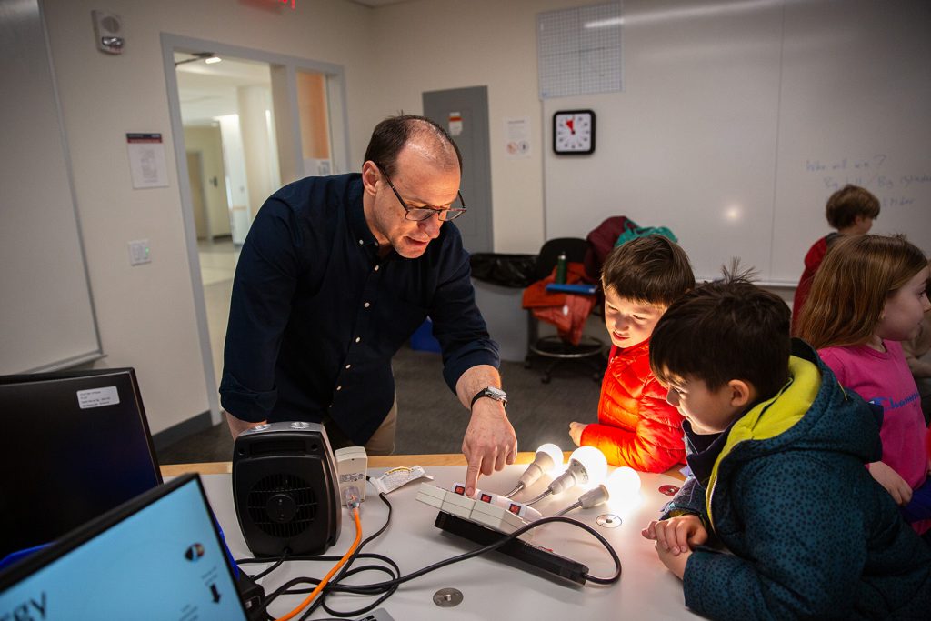 Magnets, Optics, and Space: Second Graders Visit CLAS Physics Studios ...