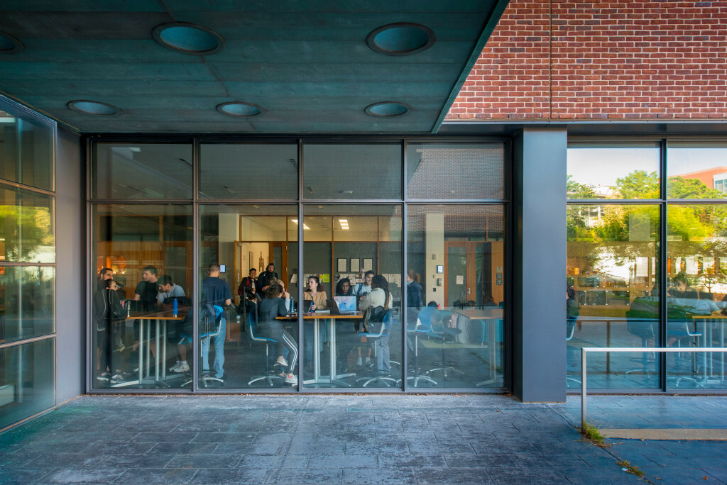 Students in the Pharmacy Building (Sean Flynn/UConn Photo)