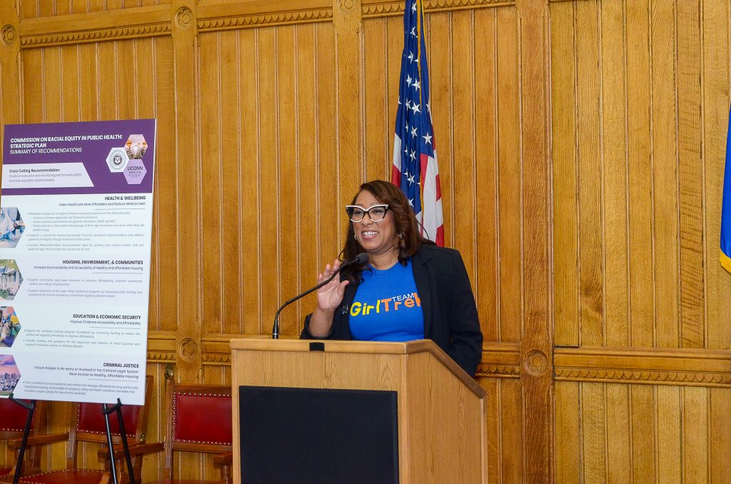 DeLita Rose Daniels, Community Faculty, sharing remarks at the event.