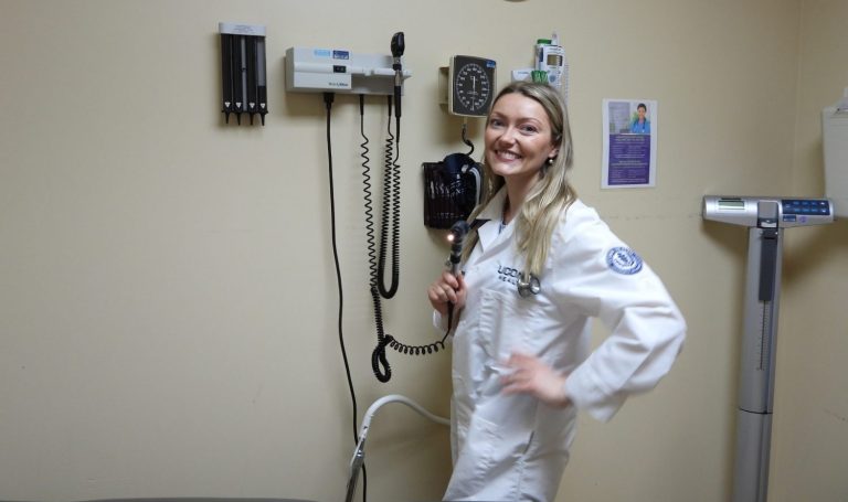 Josie Ford, Class of 2026 SOM in clinical training.