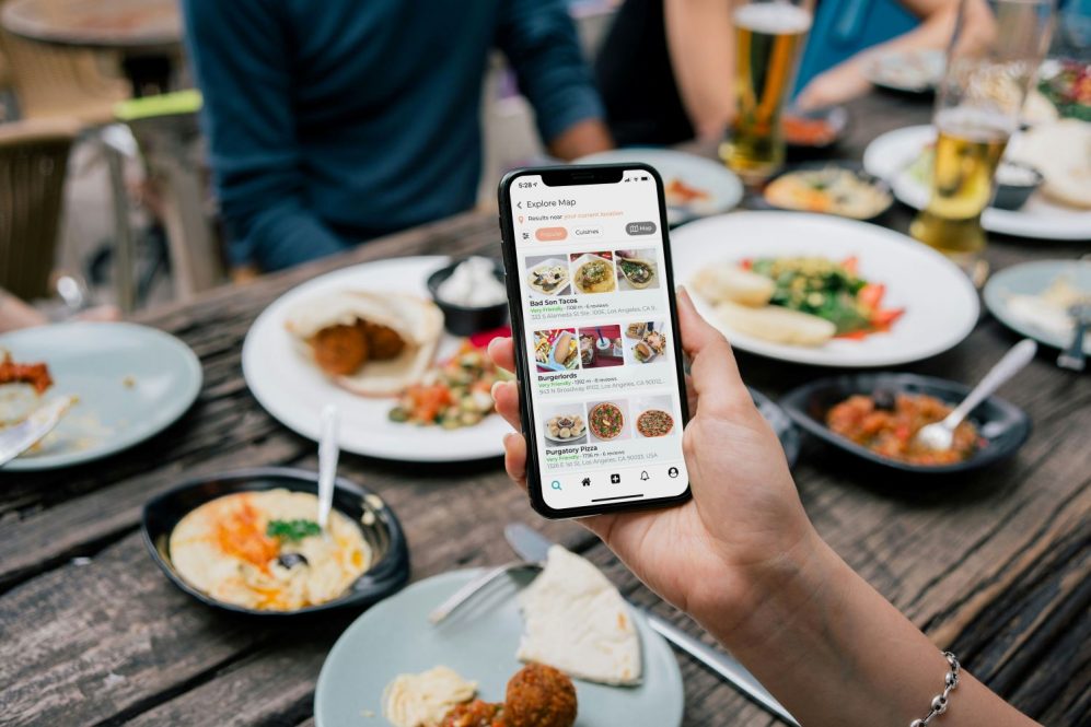 Iphone and food app