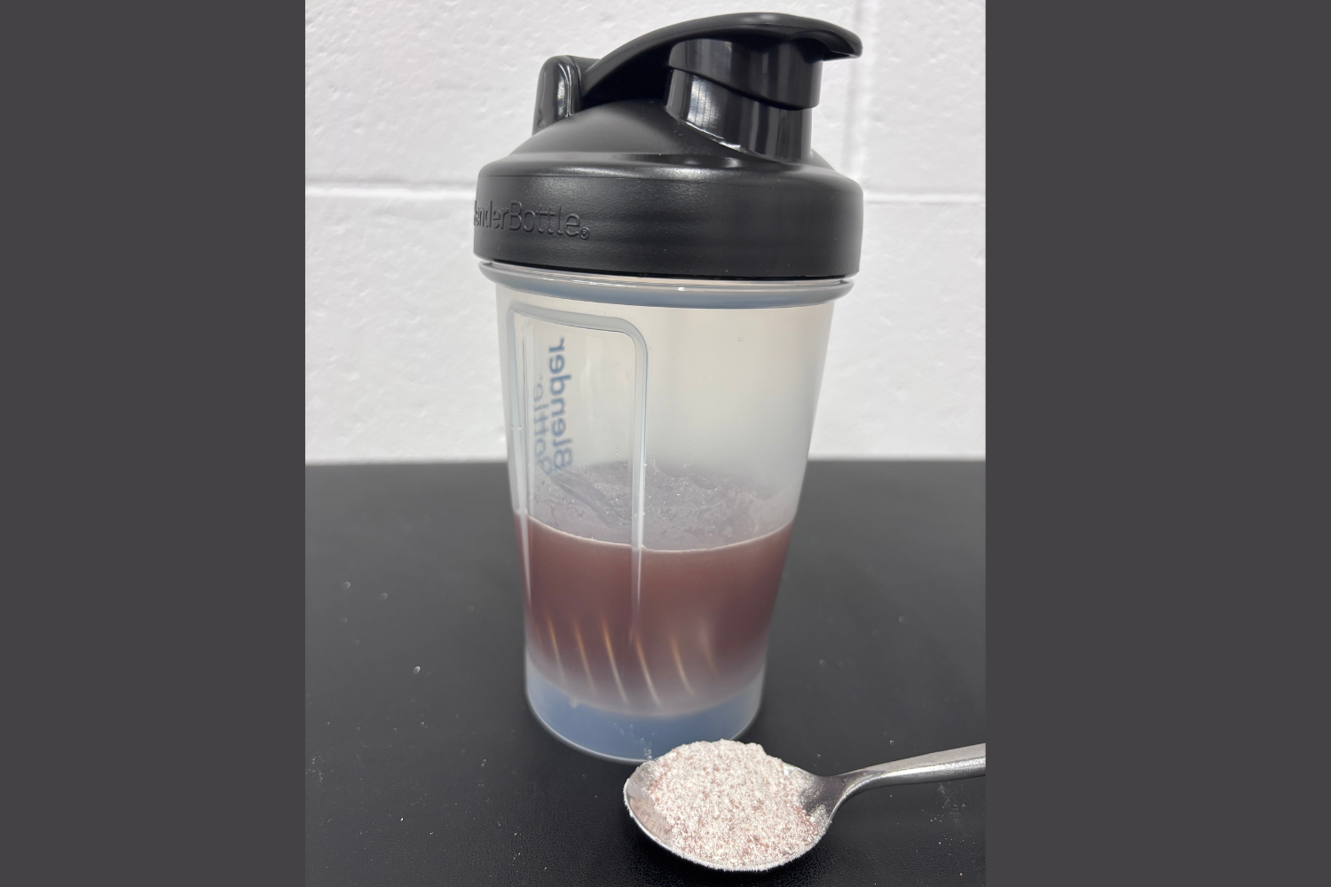 Protein powder and shake